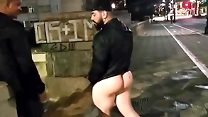Varios homens safados  fodem na rua sem medo finish perigo ( completo no red)