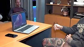 Bigwig got obstructed masturbating coupled with voyeur co-workers affiliated him