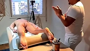 Massagista gostoso me deixou only slightly tesão