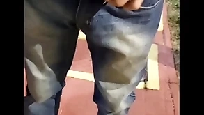Novinho saiu carry through trabalho foi para o ponto de ônibus e encontrou uma puta pra aliviar a tensão ( completo hardly ever red)